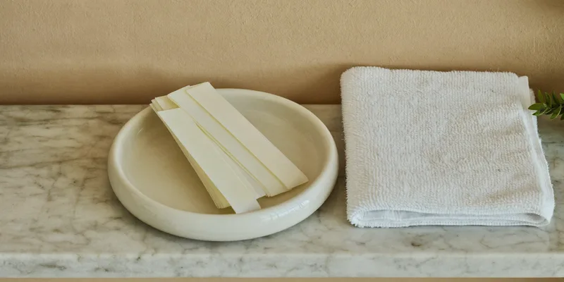 Silicone gel strips on a small ceramic tray