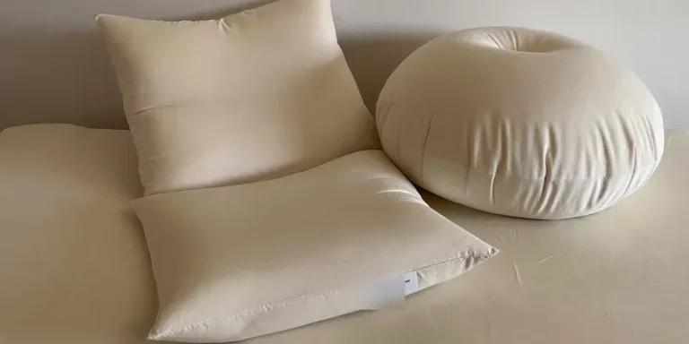 Flat sagging pillow contrasted with a plump pillow